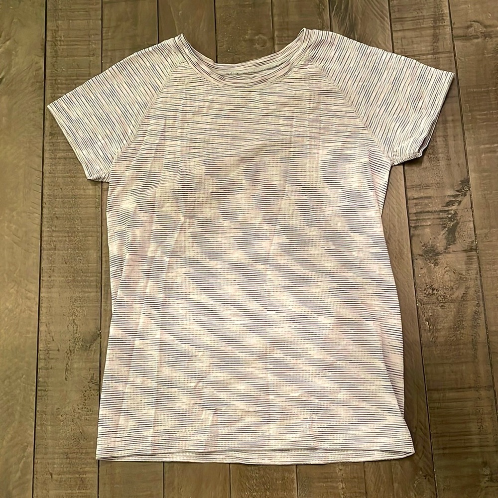 Athleta Womens momentum tee